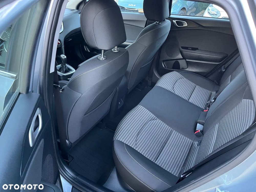 Kia Ceed 1.5 T-GDI M - 6