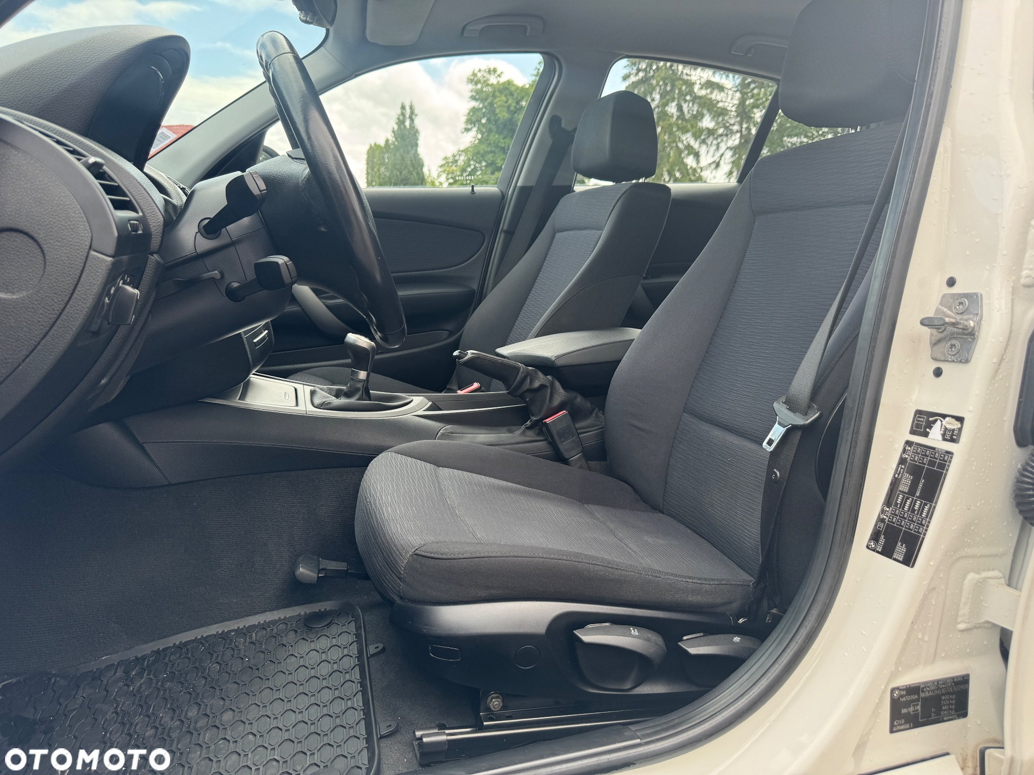BMW Seria 1 116d - 16