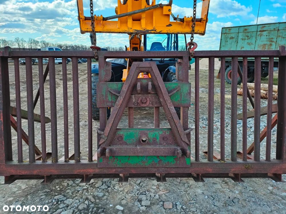 Chwytak widły krokodyl do kiszonki słomy obornika - 3