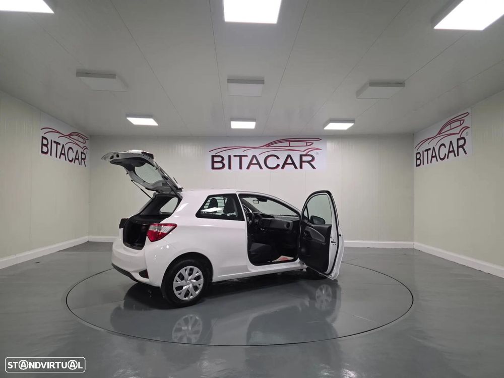 Toyota Yaris BIZZ 1.4 D-4D 90CV IVA DEDUTIVEL - 7