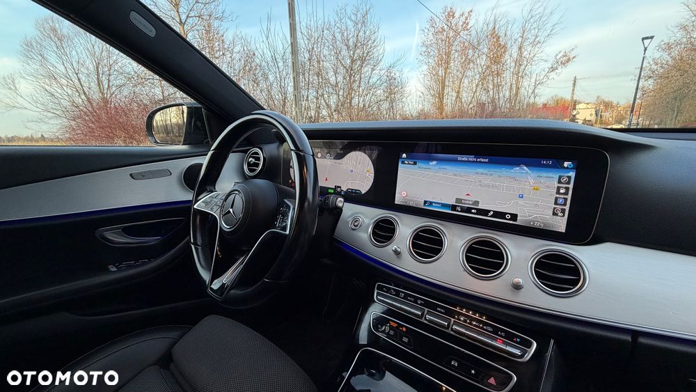 Mercedes-Benz Klasa E 220 d 9G-TRONIC - 30