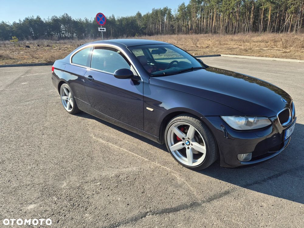 BMW Seria 3 330i - 9