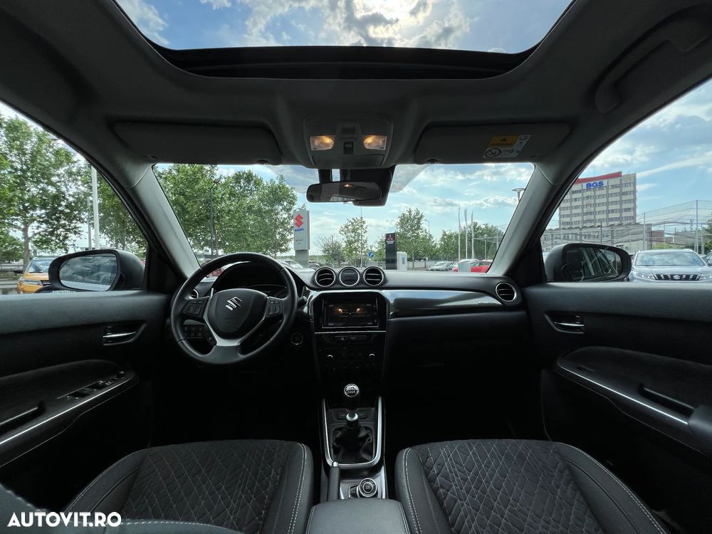 Suzuki Vitara 1.4 Boosterjet AllGrip MHEV Luxus - 13