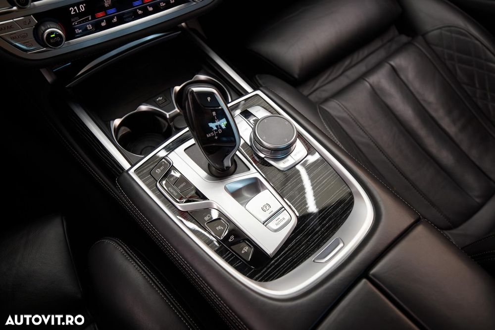 BMW Seria 7 745e AT PHEV - 29