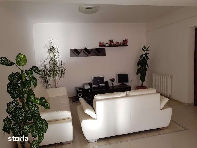 Vânzare apartament 2 camere, etaj 2/4, în Florestii, str. Florilor — fotografia 1