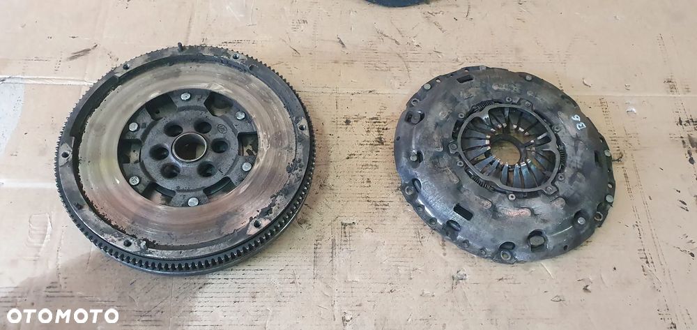 Sprzęgło docisk koło dwumas LUK VW Passat B6 2.0 TDI 03G141025E - 1