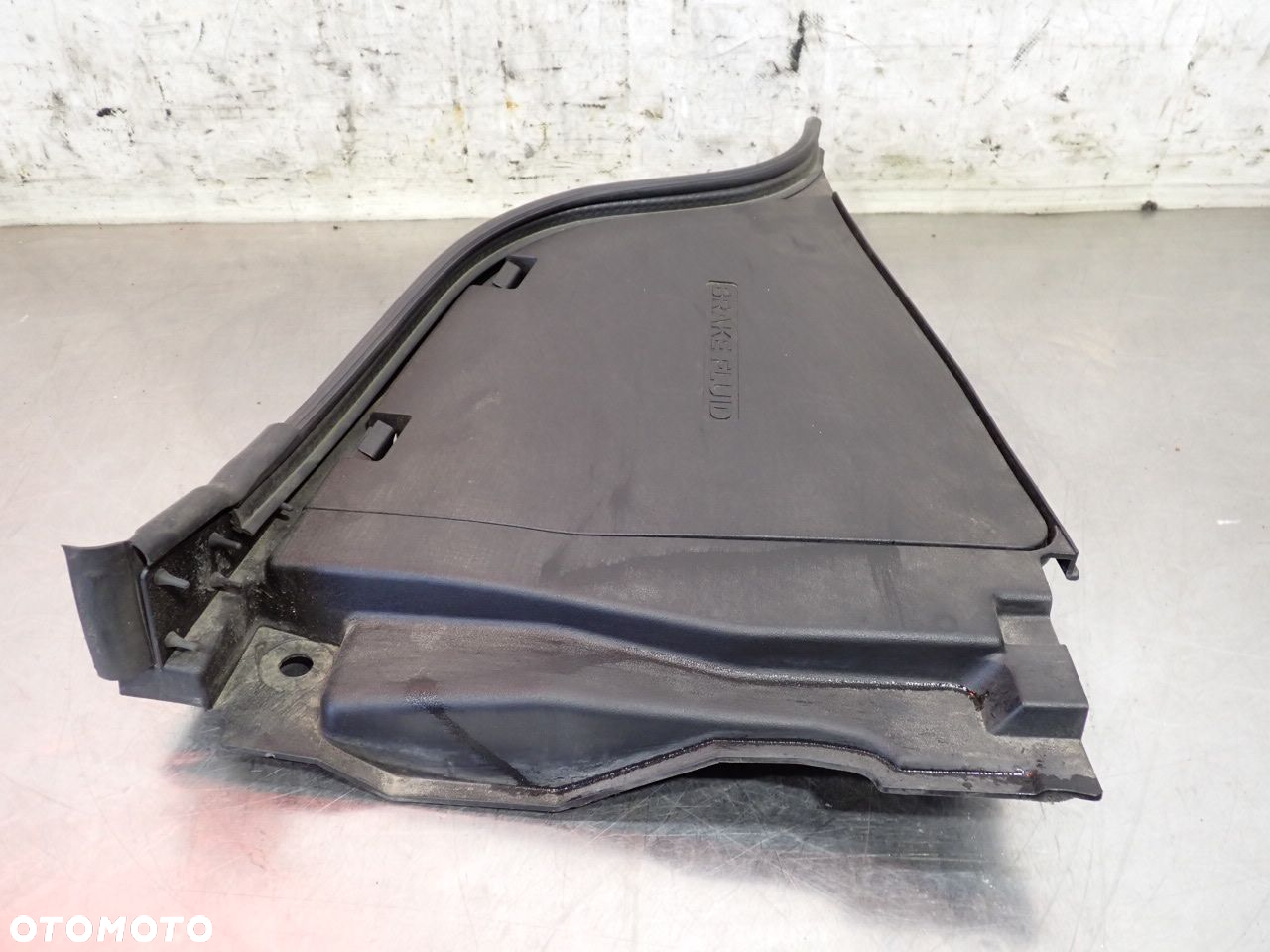 OSŁONA WLEWU PŁYNU HAMULCOWEGO INFINITI M37X  64895-1MA0A - 2