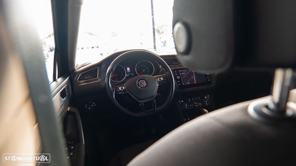 VW Tiguan Allspace 2.0 TDI Confortline DSG - 26