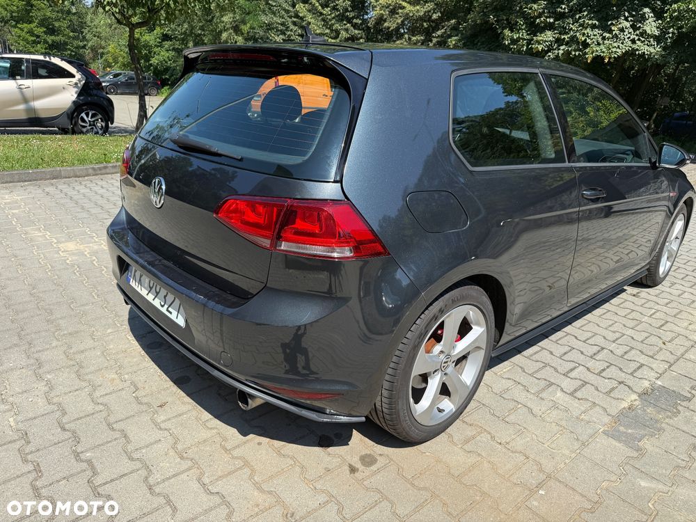 Volkswagen Golf 2.0 TSI BMT GTI DSG - 5