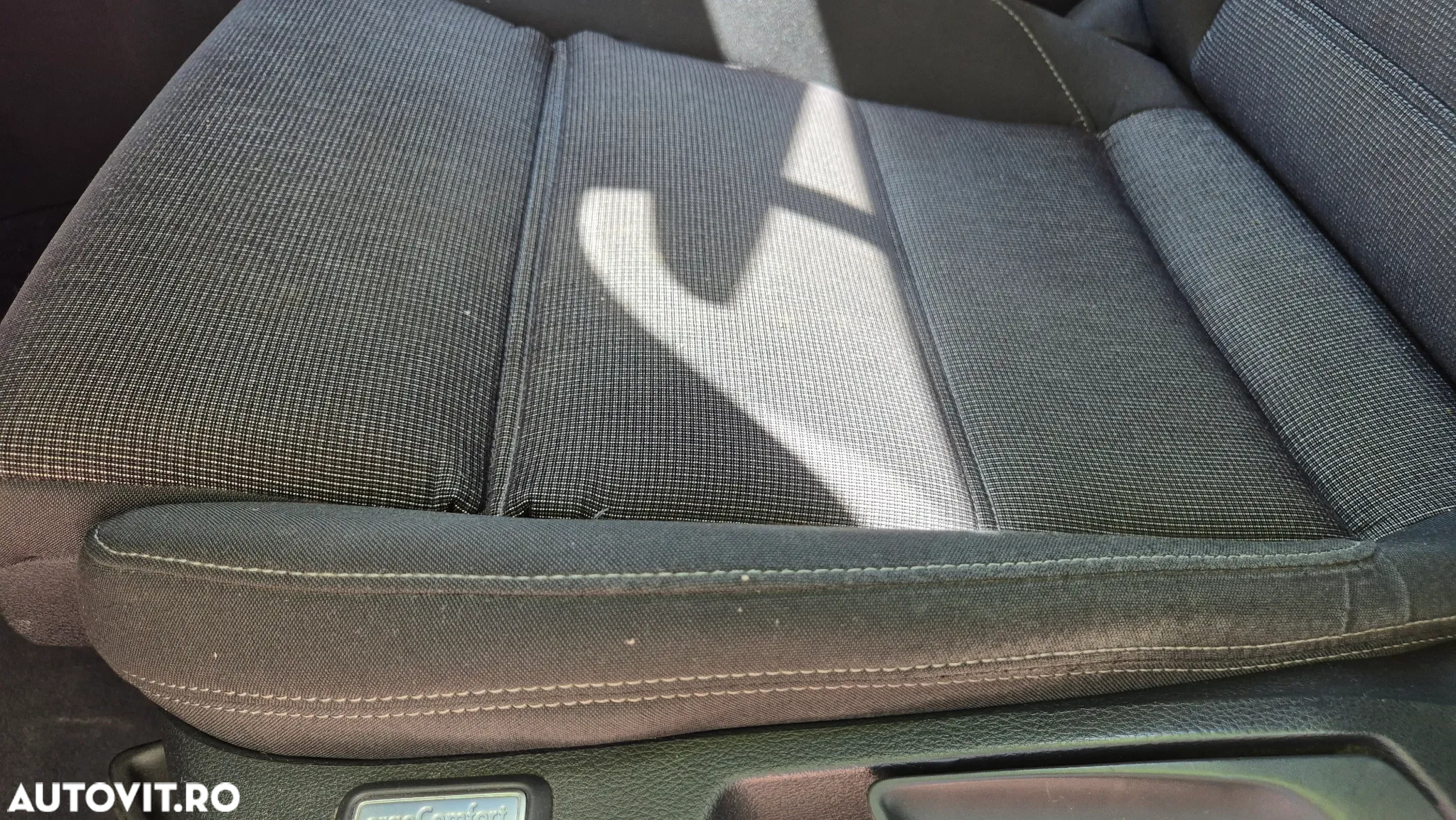 Volkswagen Passat Variant 2.0 TDI DSG Comfortline - 22