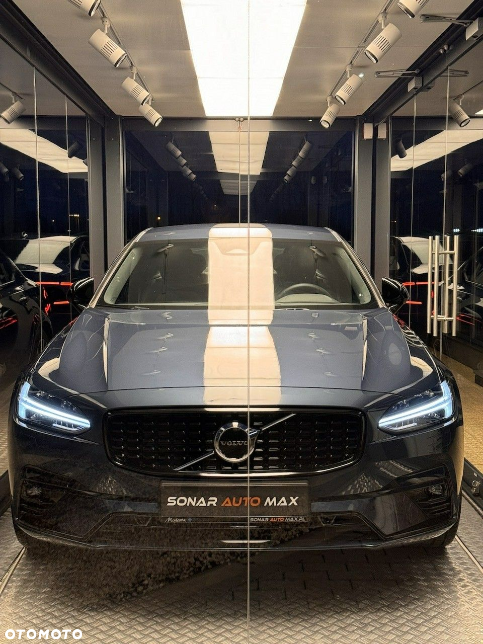 Volvo S90 - 3