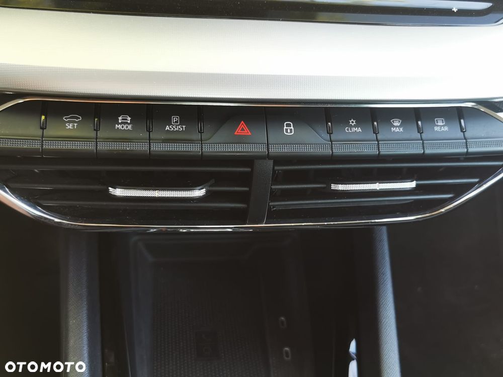 Skoda Octavia 2.0 TDI SCR Style DSG - 9