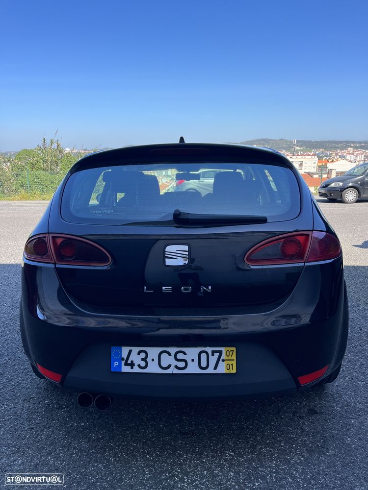 SEAT Leon 2.0 TDI DPF DSG FR - 22