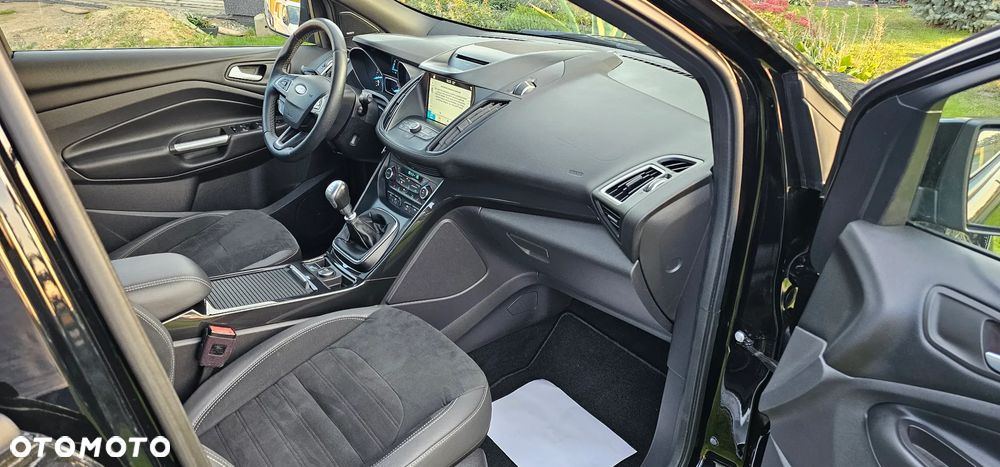 Ford Kuga 1.5 EcoBoost FWD ST-Line Black ASS GPF - 19