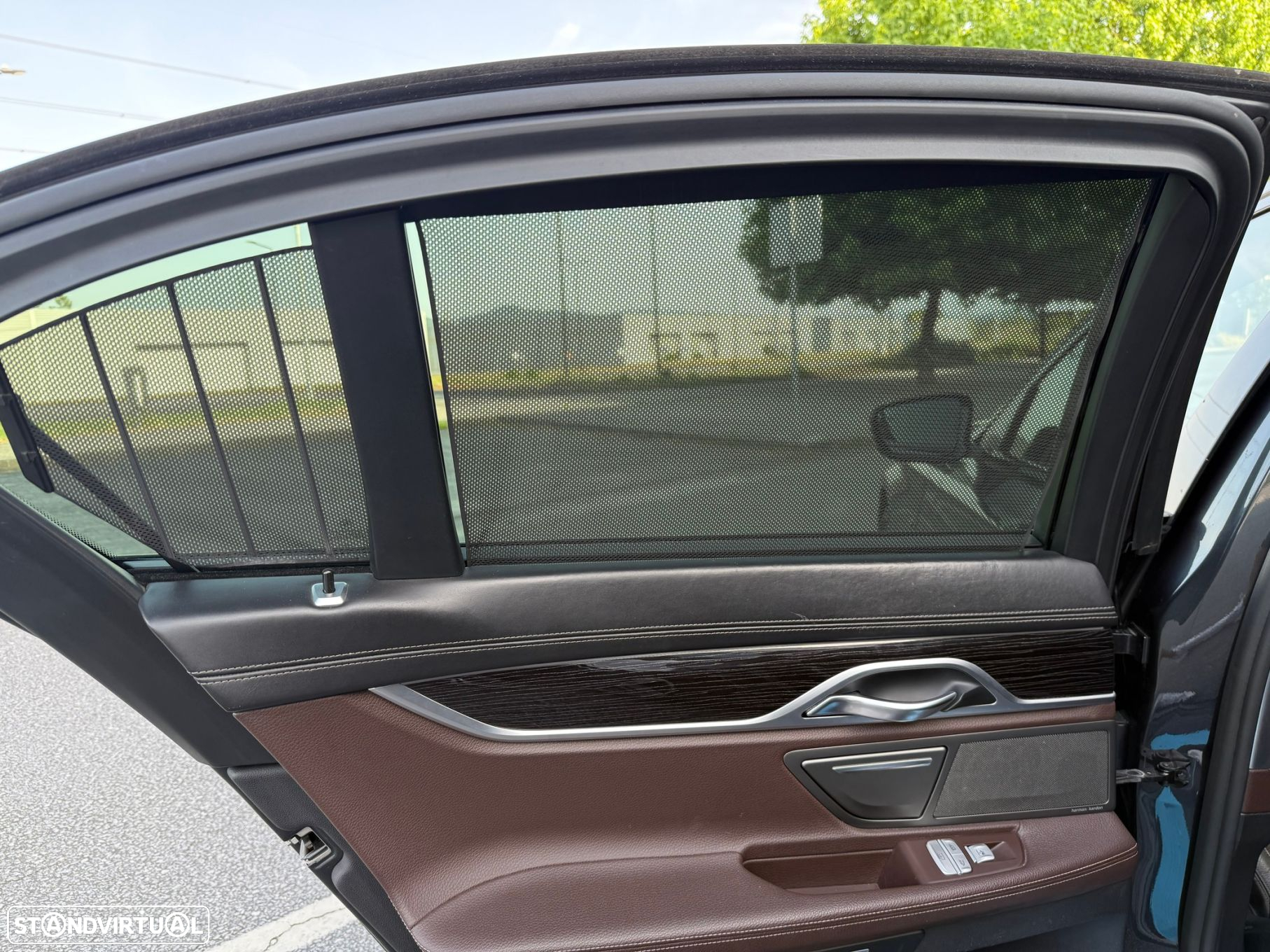 BMW 740 d xDrive Pack M - 25