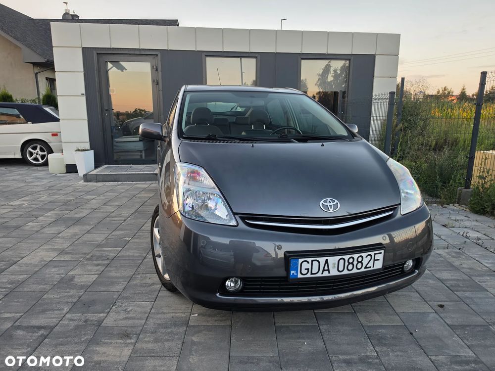 Toyota Prius - 13