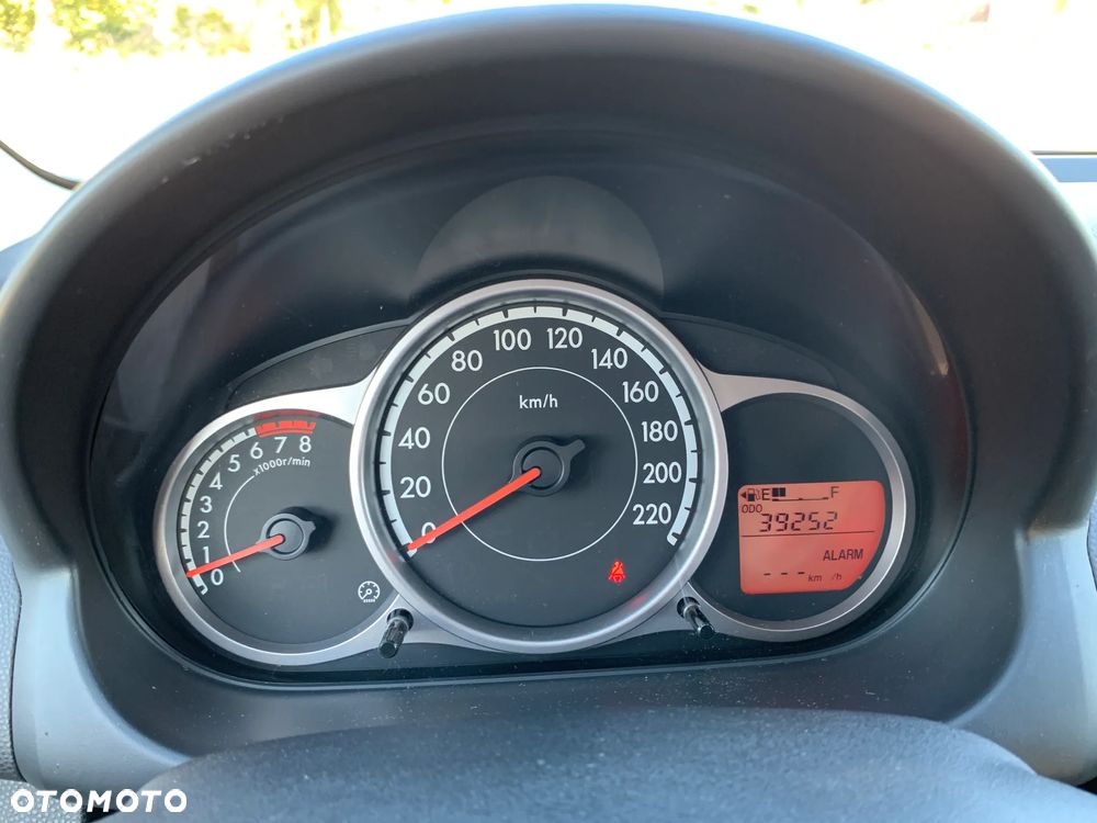 Mazda 2 - 23