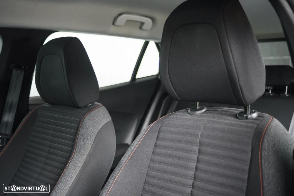 Peugeot 2008 PureTech 130 EAT8 Allure - 52