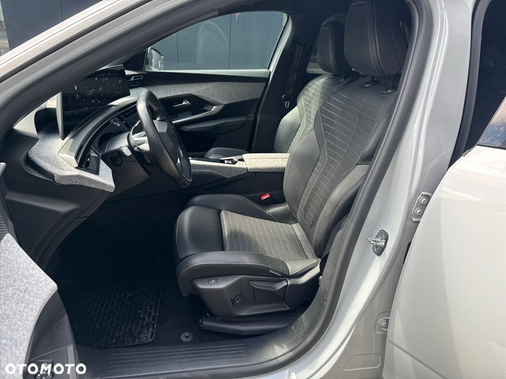 Peugeot 3008 1.2 PureTech mHEV Allure Pack S&S e-DCS6 - 9