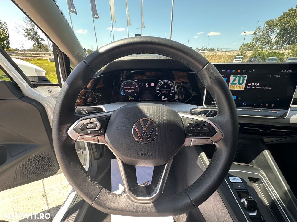 Volkswagen Golf 1.5 eTSI OPF DSG Life - 14