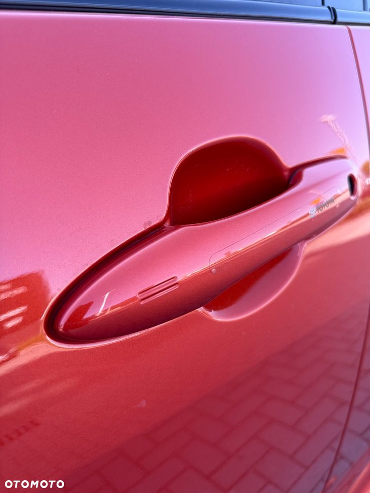 Toyota Yaris - 22