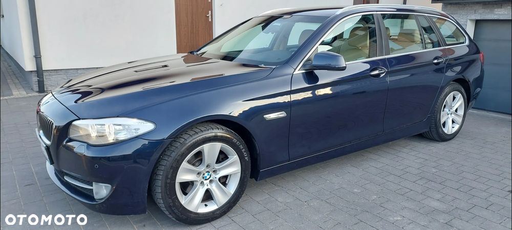 BMW Seria 5 520d - 33