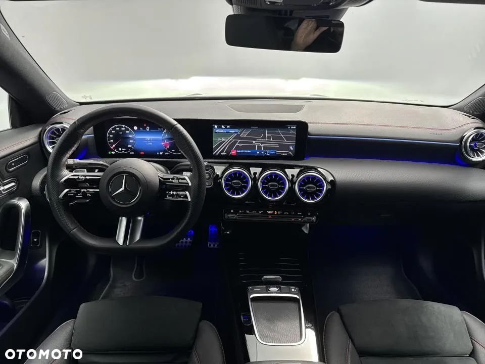 Mercedes-Benz CLA 220 4-Matic AMG Line 7G-DCT - 21