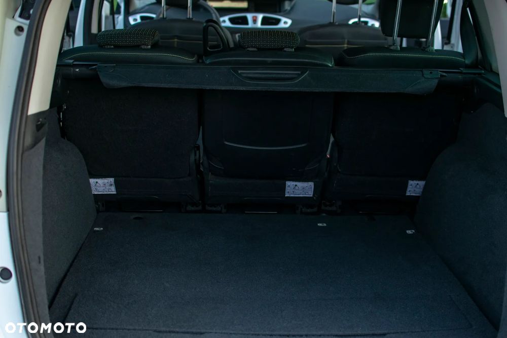 Renault Grand Scenic - 8