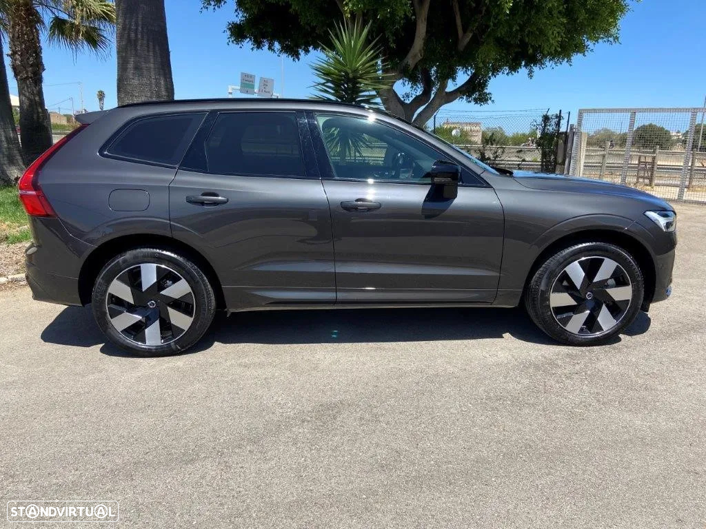 Volvo XC 60 2.0 T8 PHEV Ultimate Dark AWD - 3