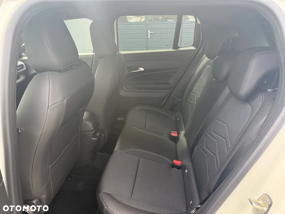 Jeep Avenger 1.2 T3 mHEV Black Edition FWD eDCT6 - 15