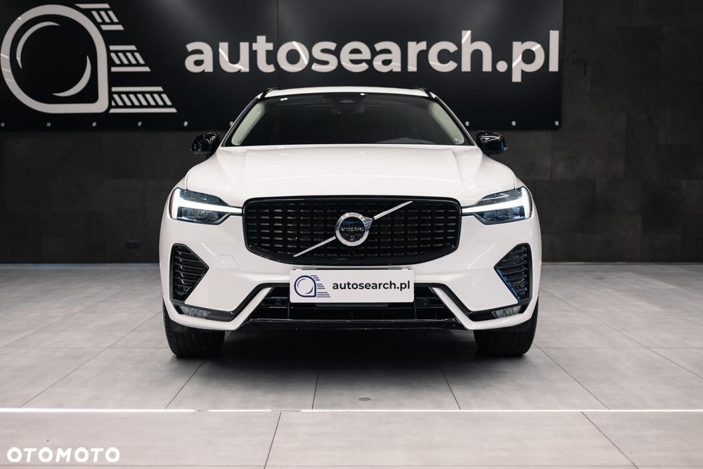 Volvo XC 60 B5 B AWD Plus Dark - 3