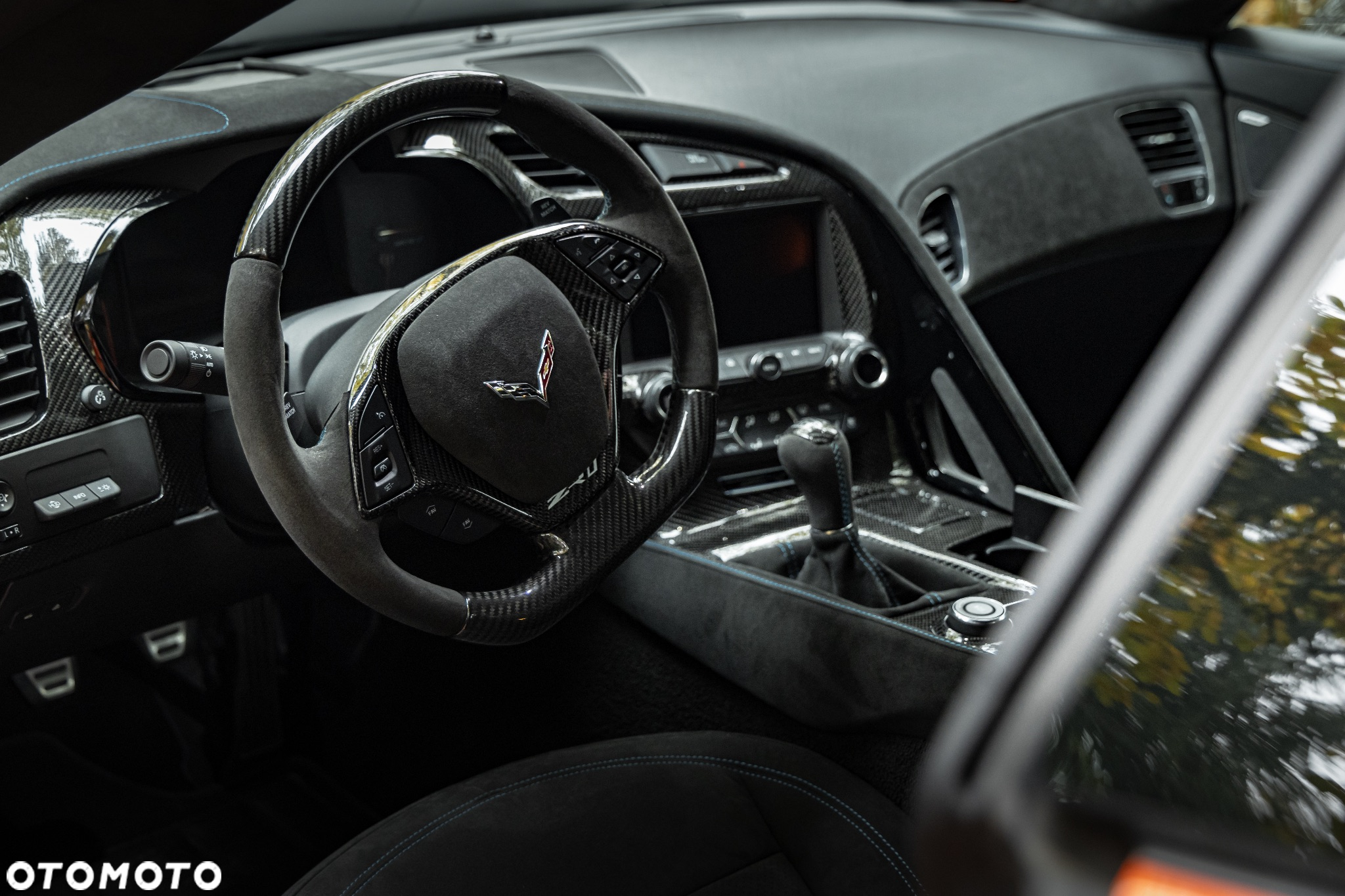 Chevrolet Corvette - 19