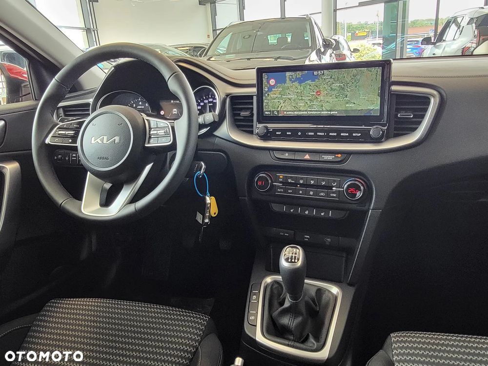 Kia XCeed - 27
