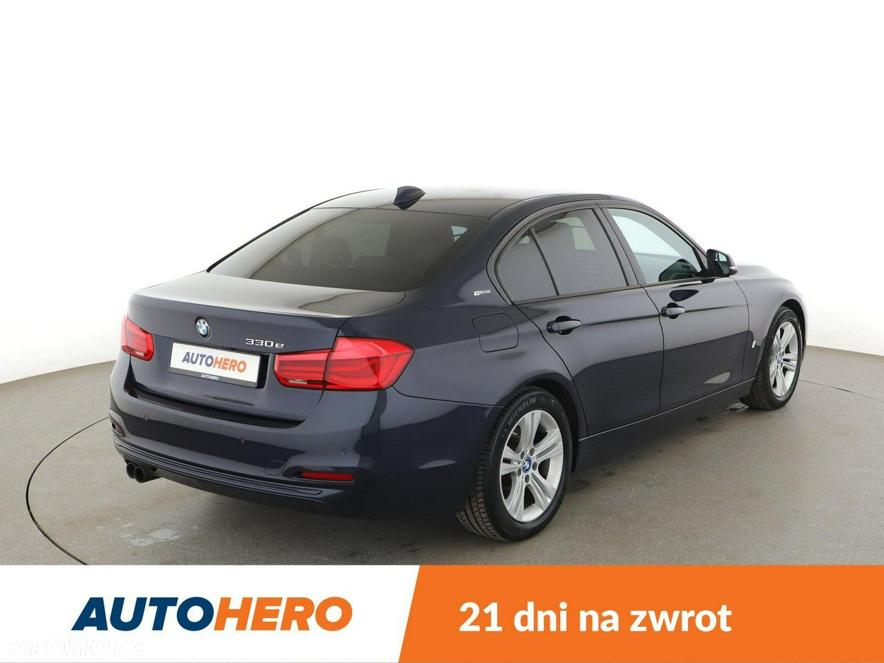 BMW Seria 3 330e Sport Line - 7