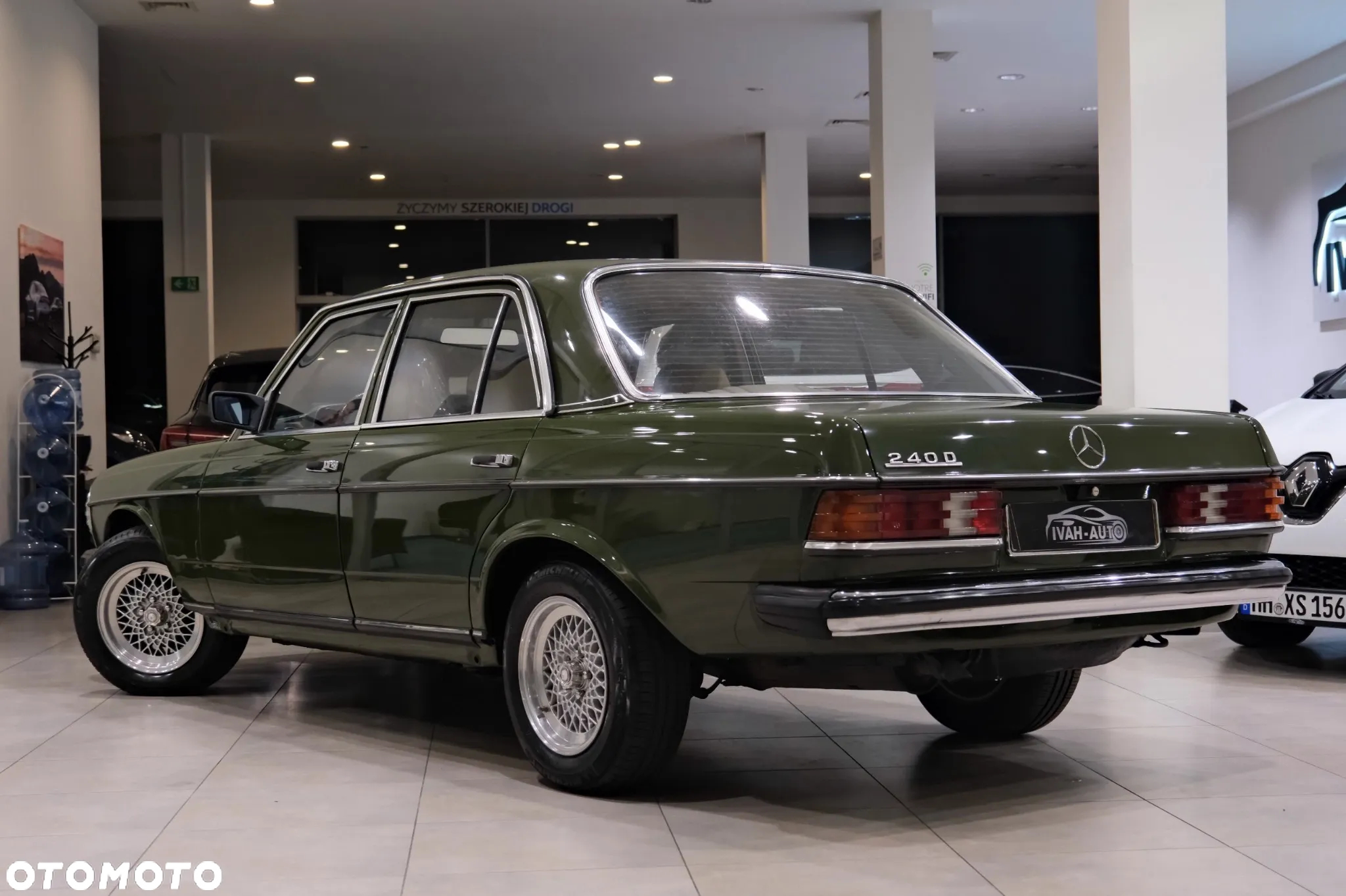 Mercedes-Benz W123 - 13