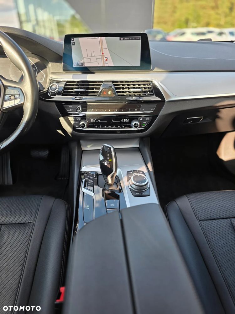 BMW Seria 5 520i GPF M Sport sport - 27
