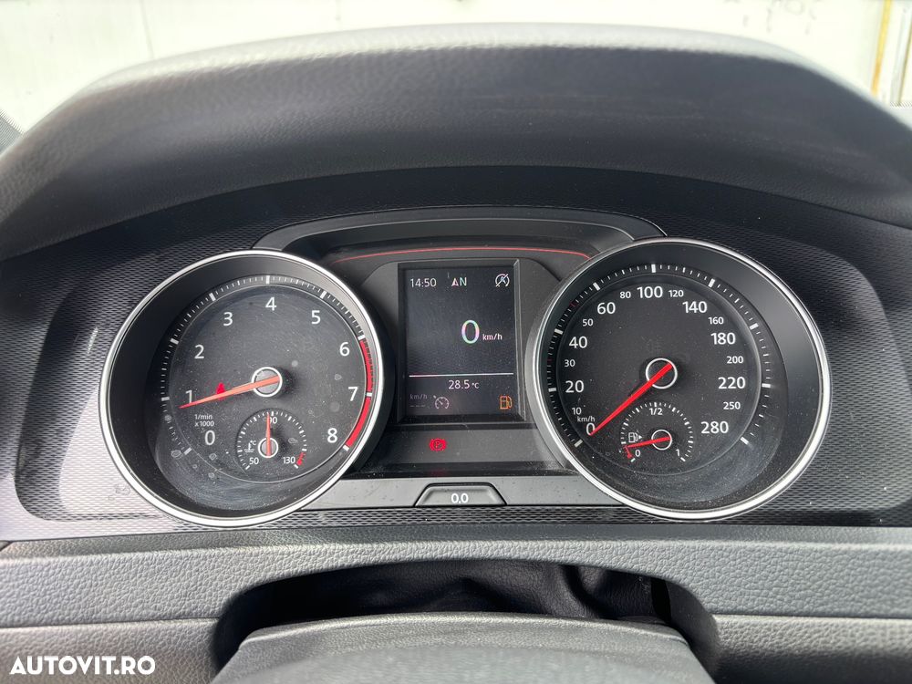 Volkswagen Golf - 19