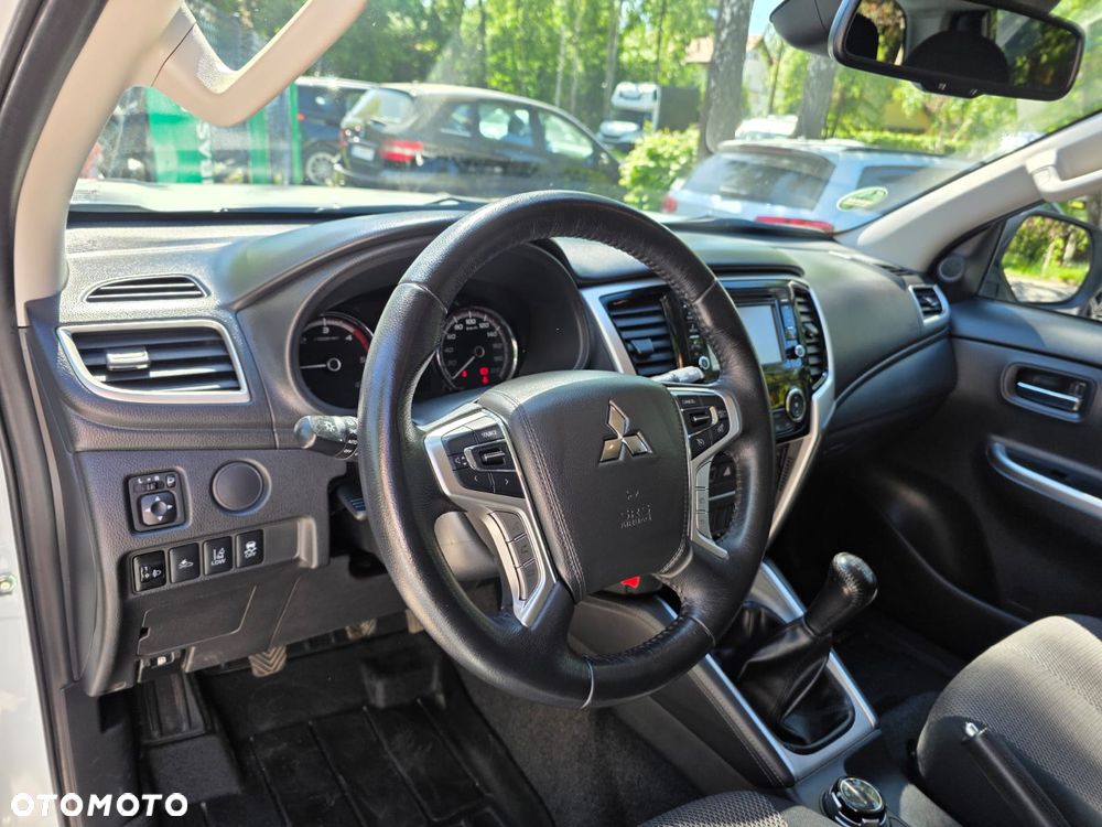 Mitsubishi L200 2.2 d DC Intense - 18