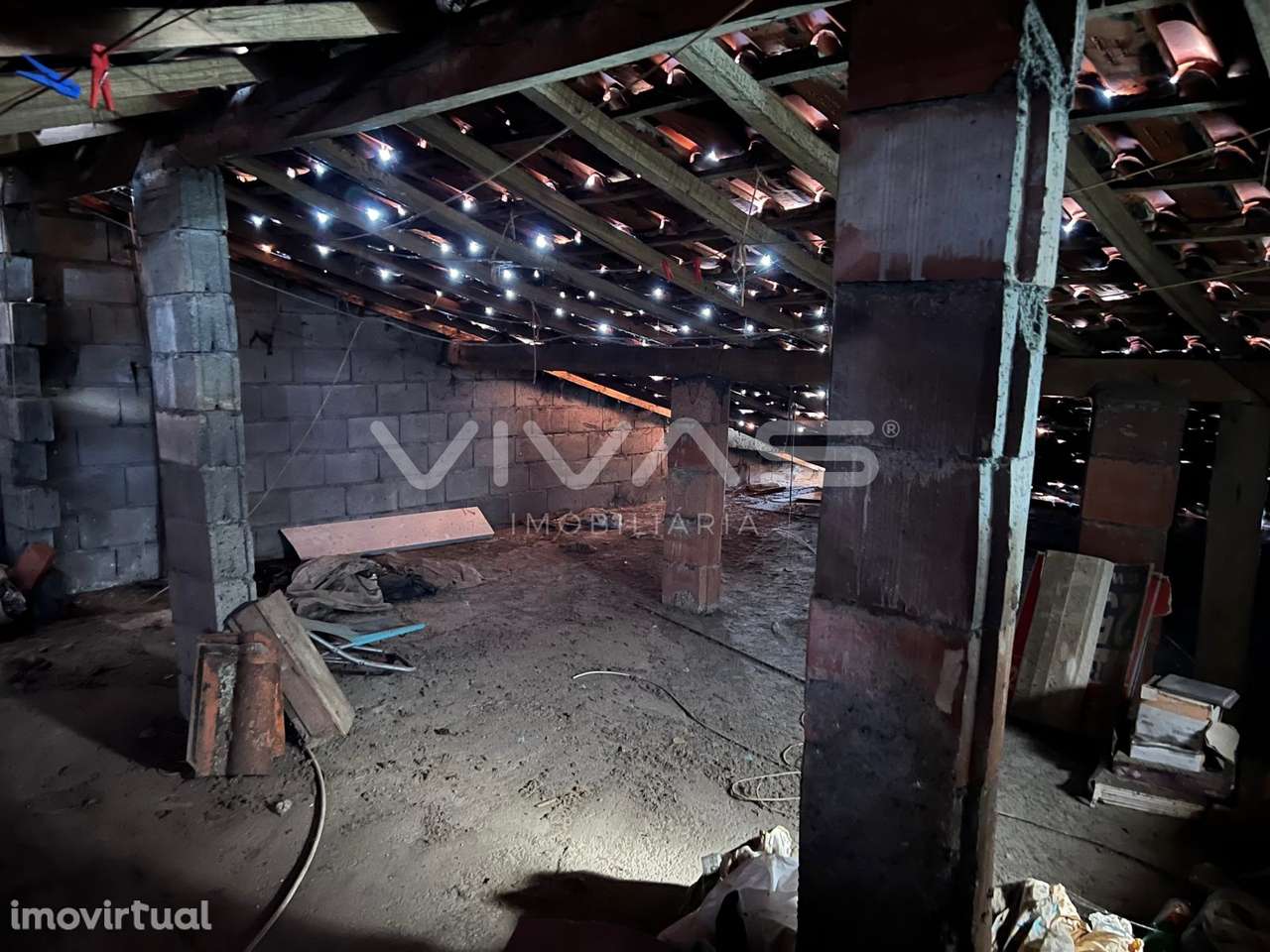 Arrecadação  Venda em Vila Verde e Barbudo,Vila Verde - Grande imagem: 4/4