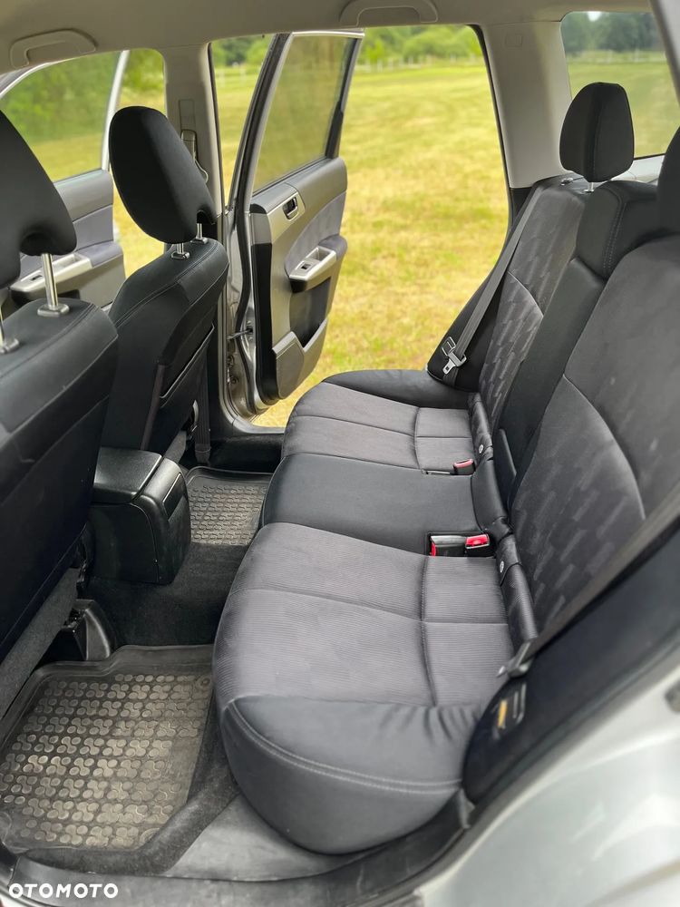 Subaru Forester 2.0 XA Euro5 - 9
