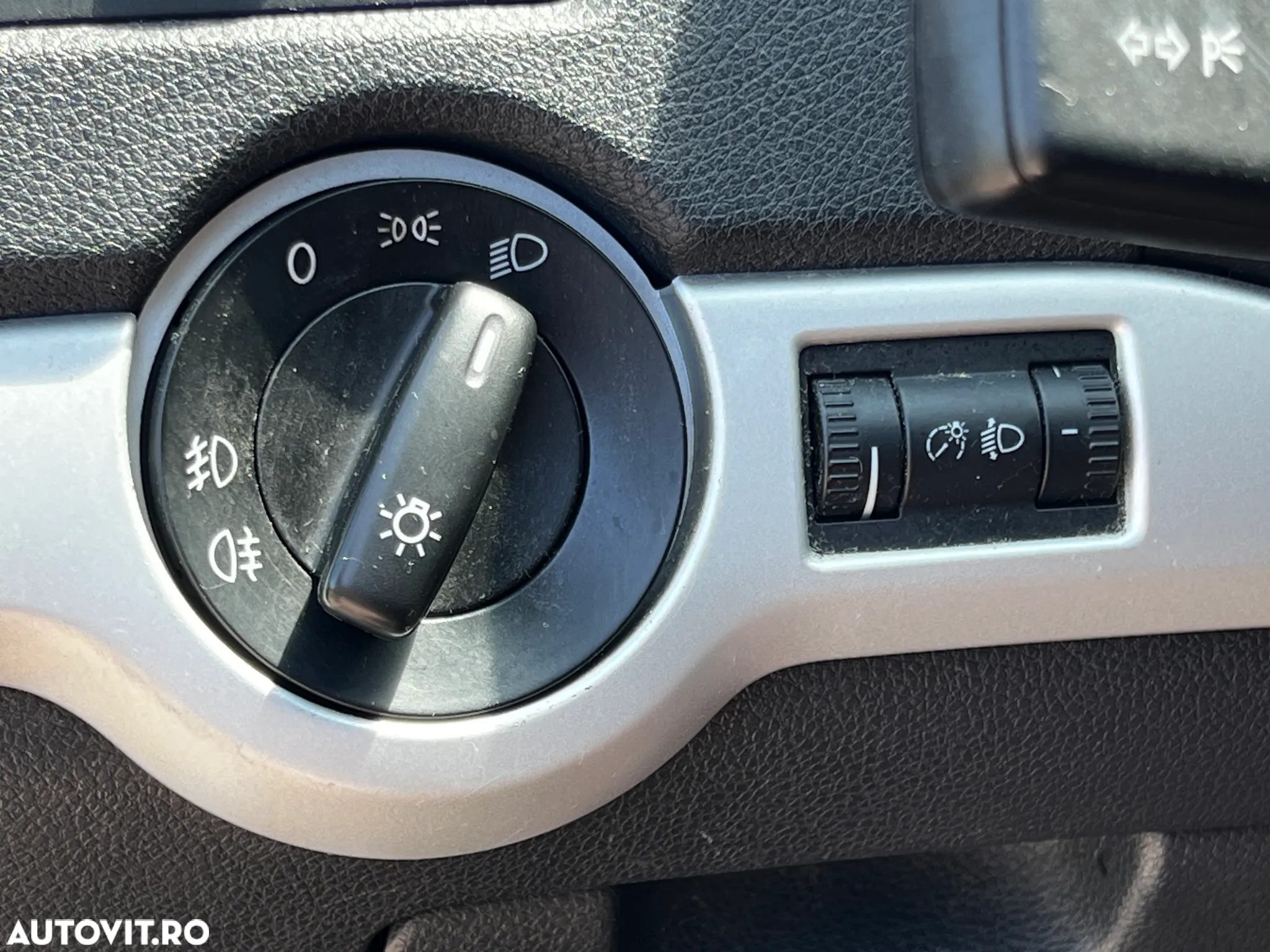Skoda Octavia 2.0 TDI Ambiente - 14