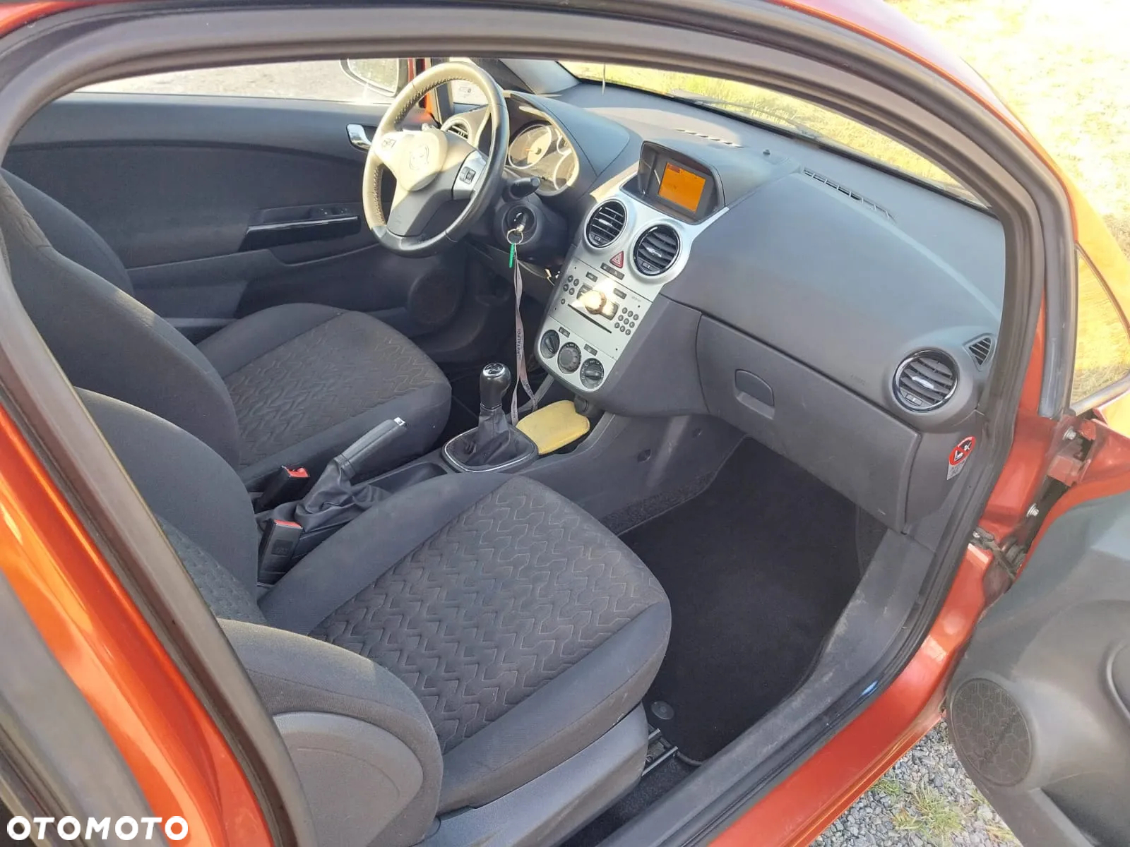 Opel Corsa 1.2 16V Edition / Active - 10