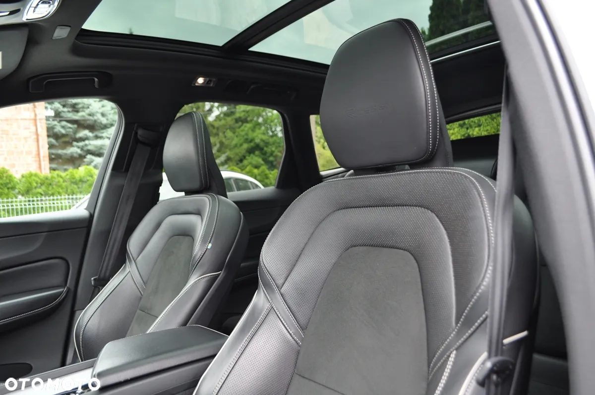 Volvo XC 60 D4 SCR AWD R-Design - 17