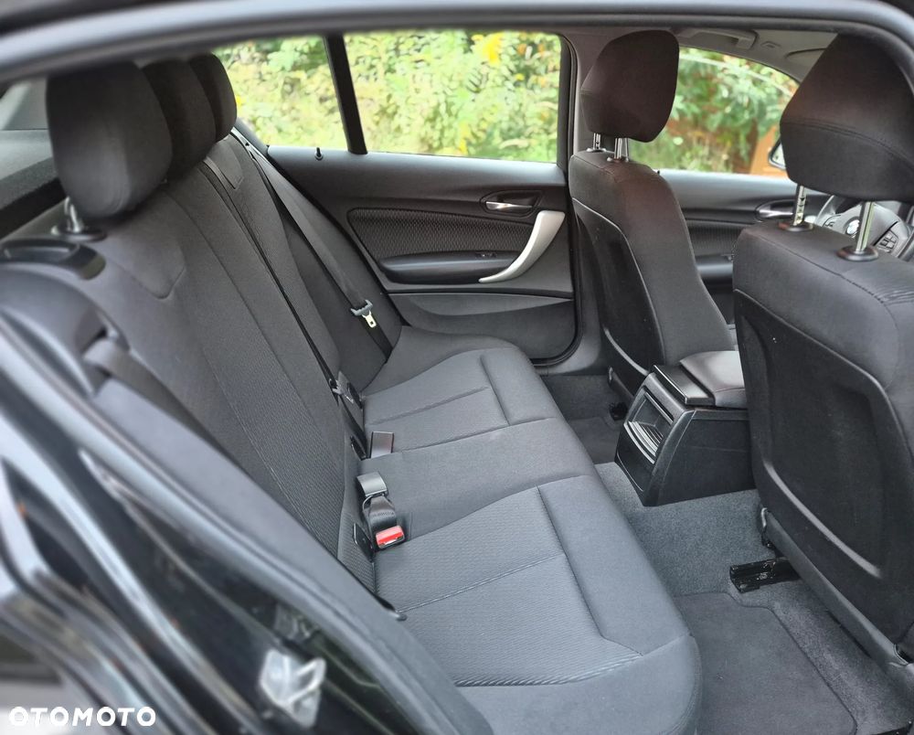 BMW Seria 1 118i - 14