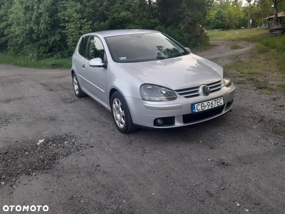 Volkswagen Golf - 5