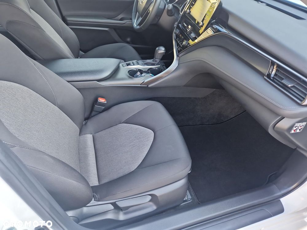 Toyota Camry 2.5 Hybrid Comfort CVT - 16