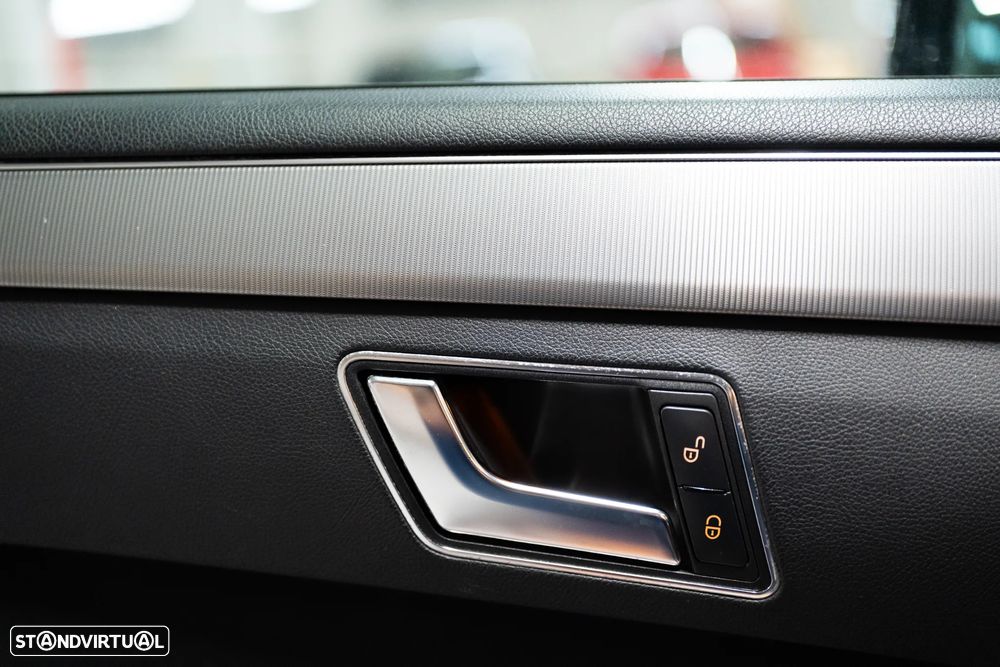 Mercedes-Benz E 300 BLUETEC Hybrid Avantgarde 107g - 37