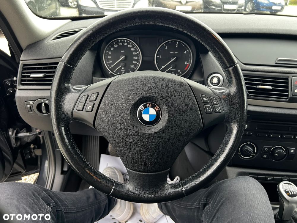 BMW X1 sDrive18d - 28