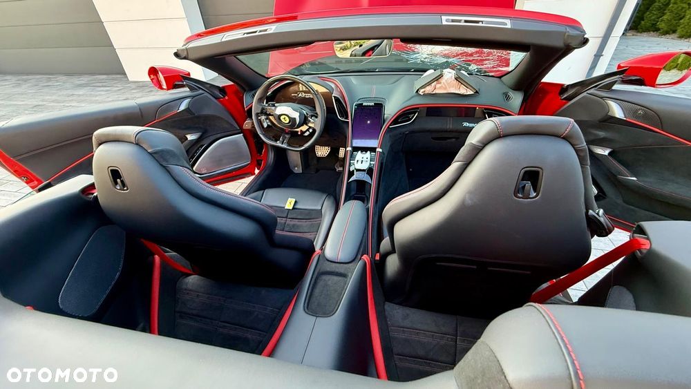 Ferrari Roma Spider - 9