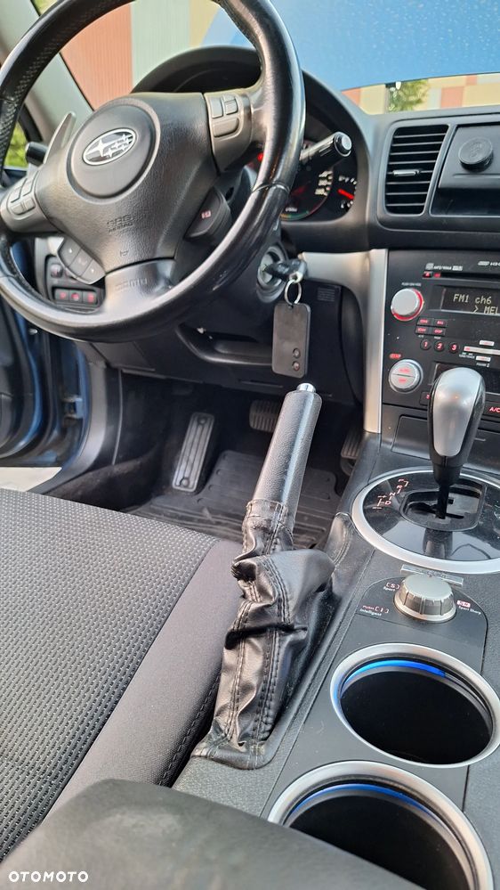Subaru Legacy 3.0R - 25
